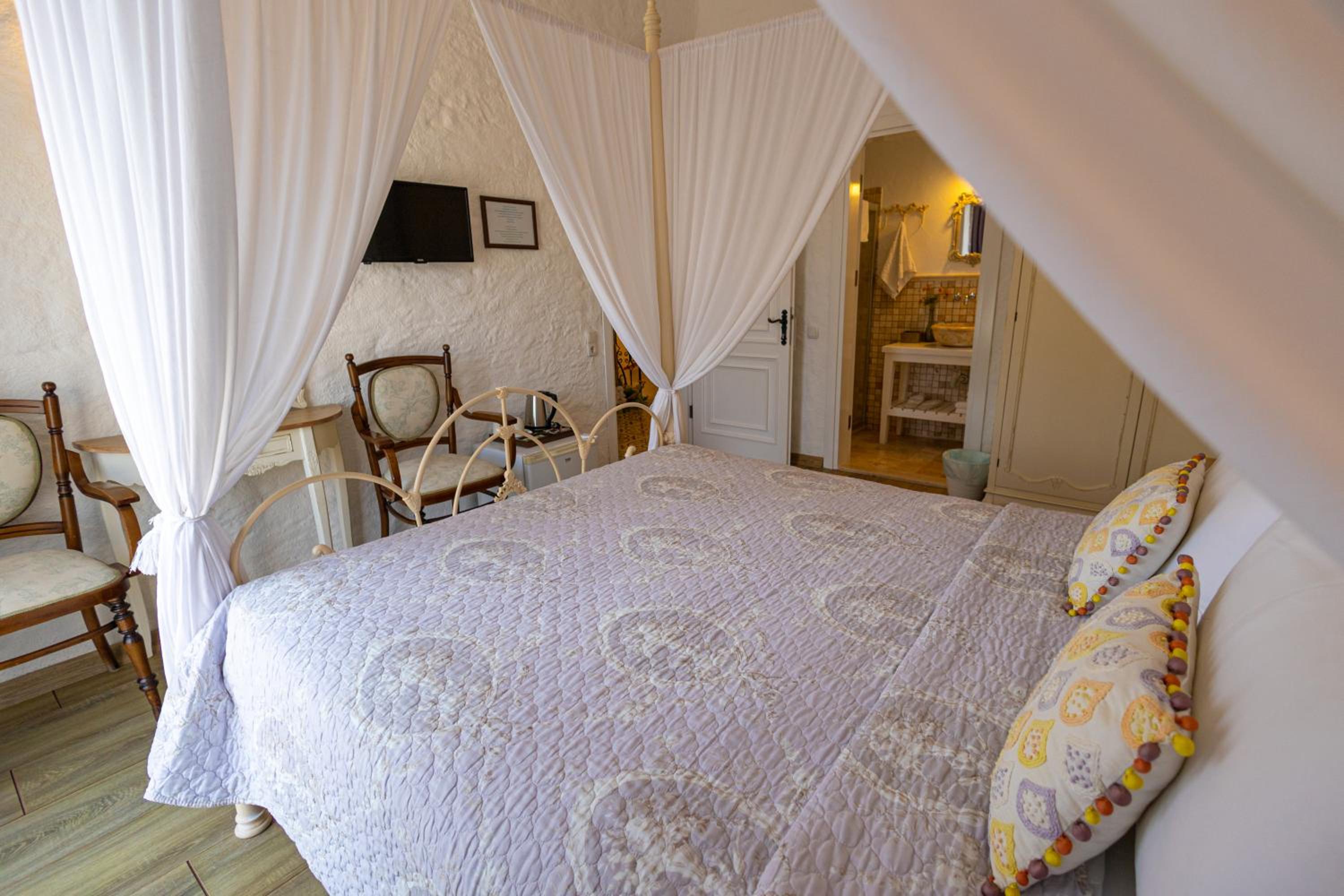 غرفة ديلوكس بسرير مزدوج بشرفة، Kupina Butik Otel 7/10
