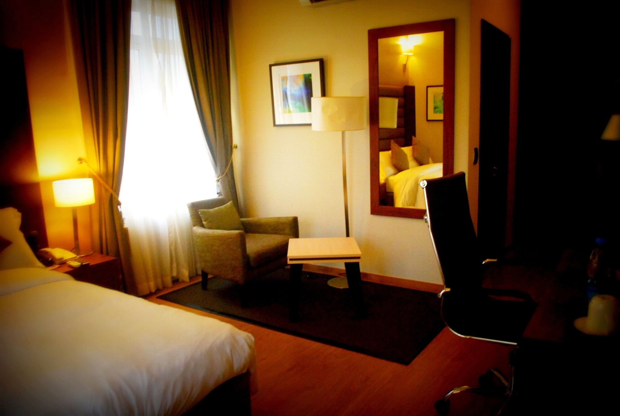 SUPERIOR ROOM