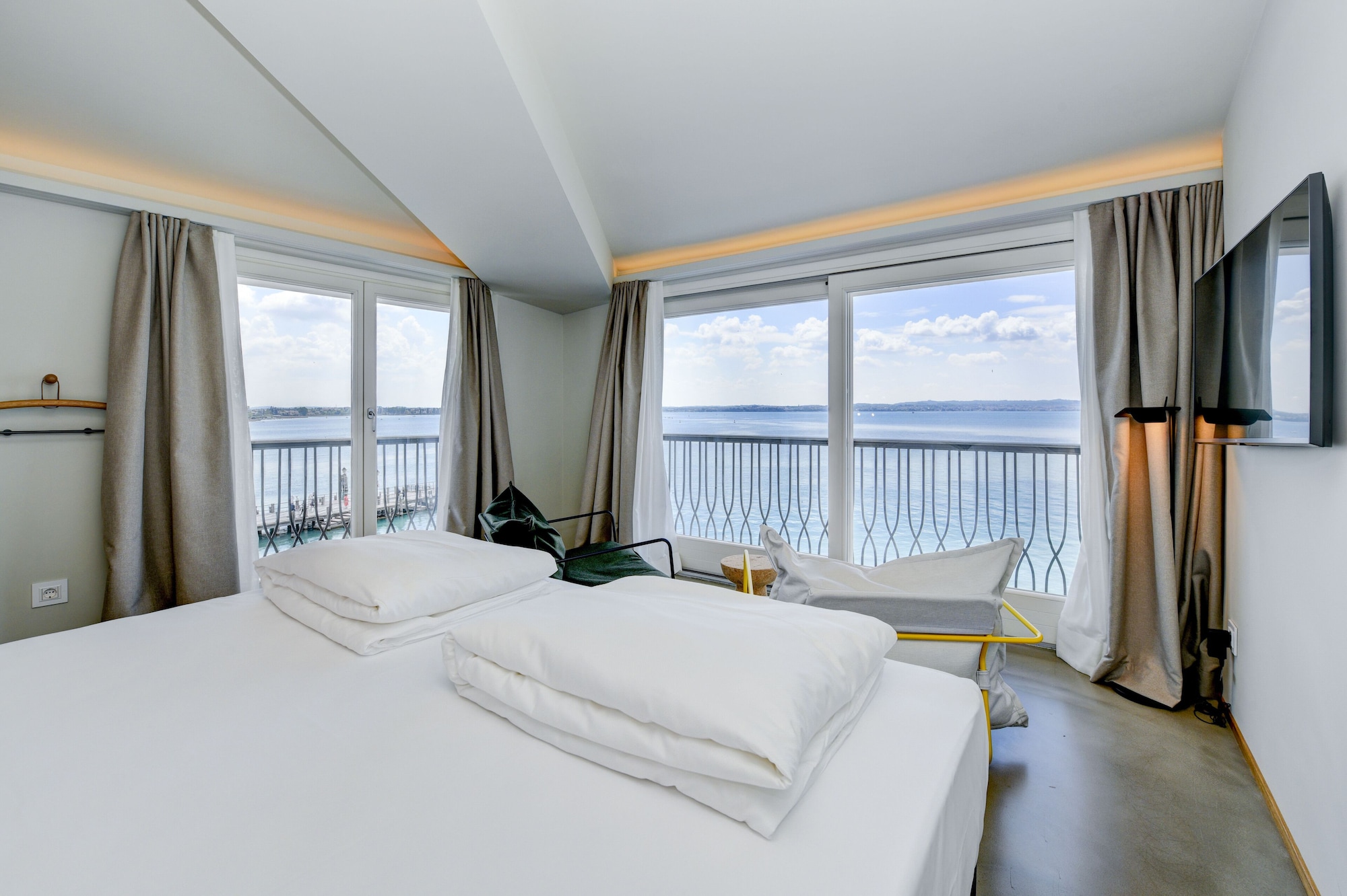 junior suite, lake view