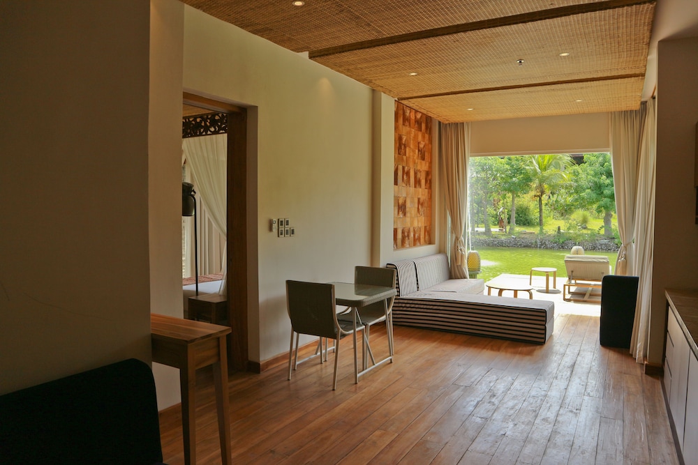 Grand Mega Resort and Spa Cepu 10/30