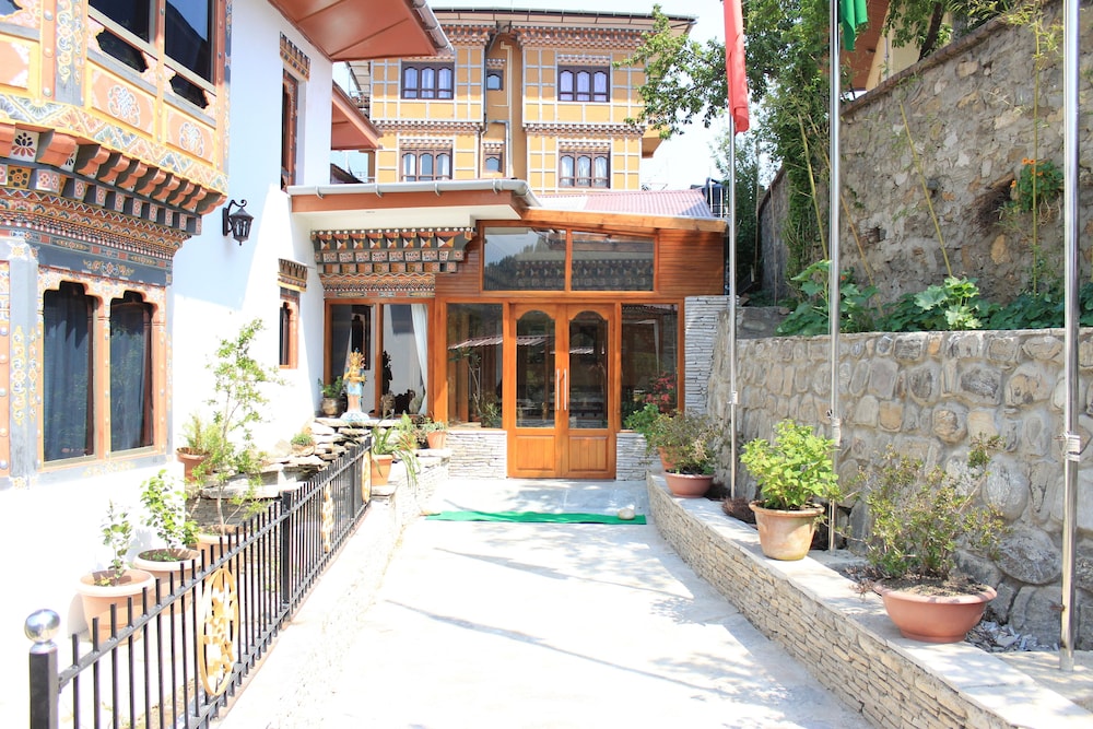 Kisa Villa 7/50
