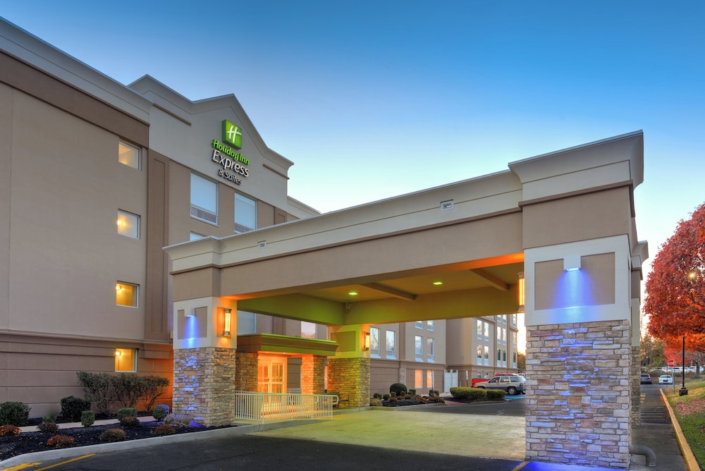 Holiday Inn Express & Suites West Long Branch - Eatontown 2/74