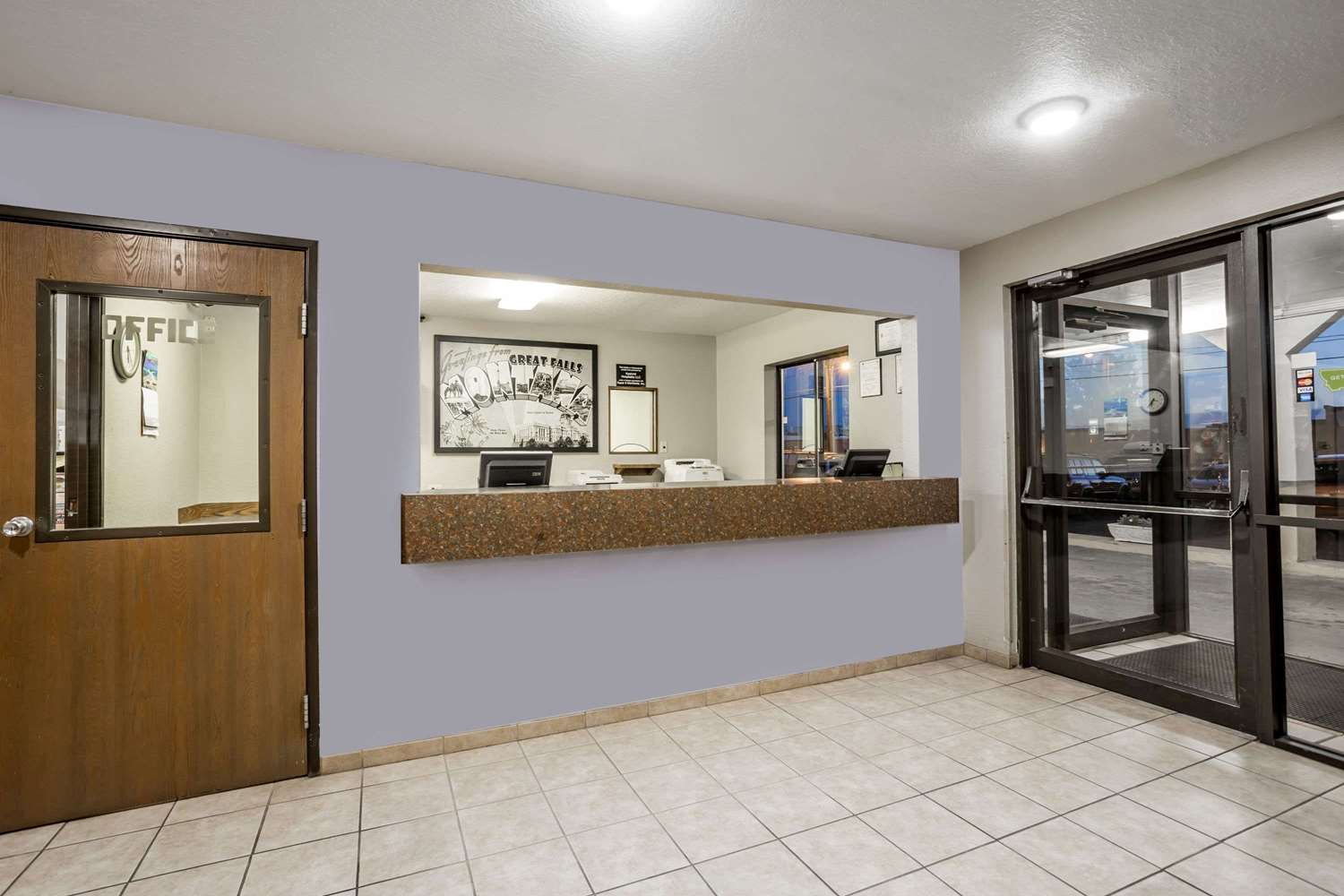 Super 8 By Wyndham Great Falls Mt 5/12