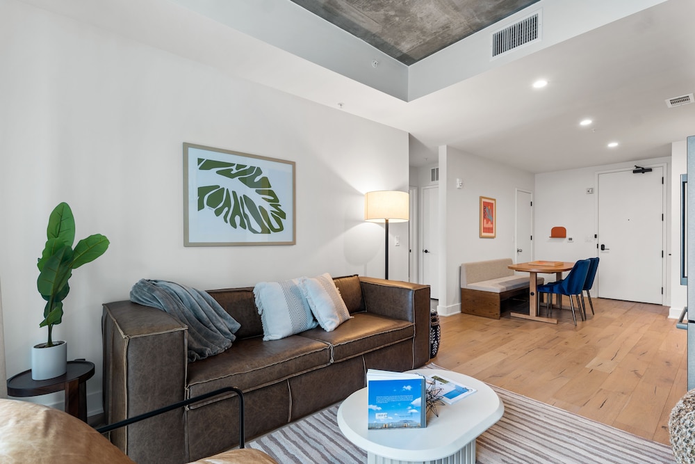 Austin Condo Hotel 31/49