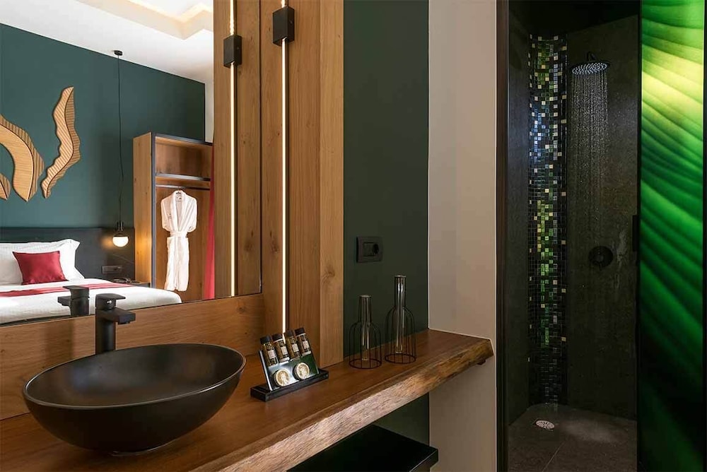 Artion City Boutique Hotel 30/31