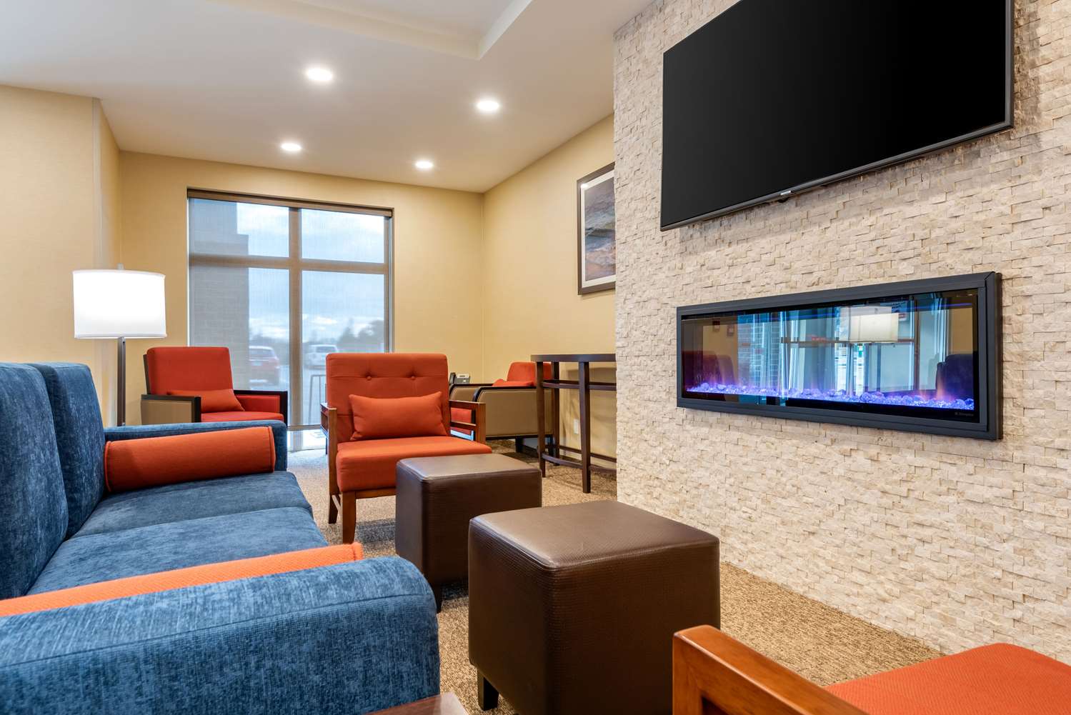 Comfort Inn & Suites Goderich, ON 6/10