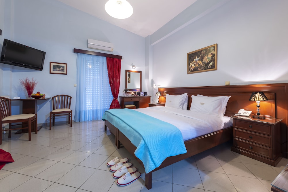 Irida Resort Suites 18/78