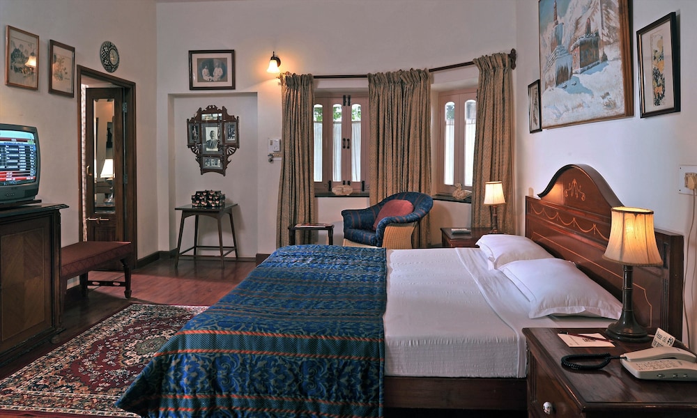 كوخ بسرير كوين، WelcomHeritage Connaught House 6/10
