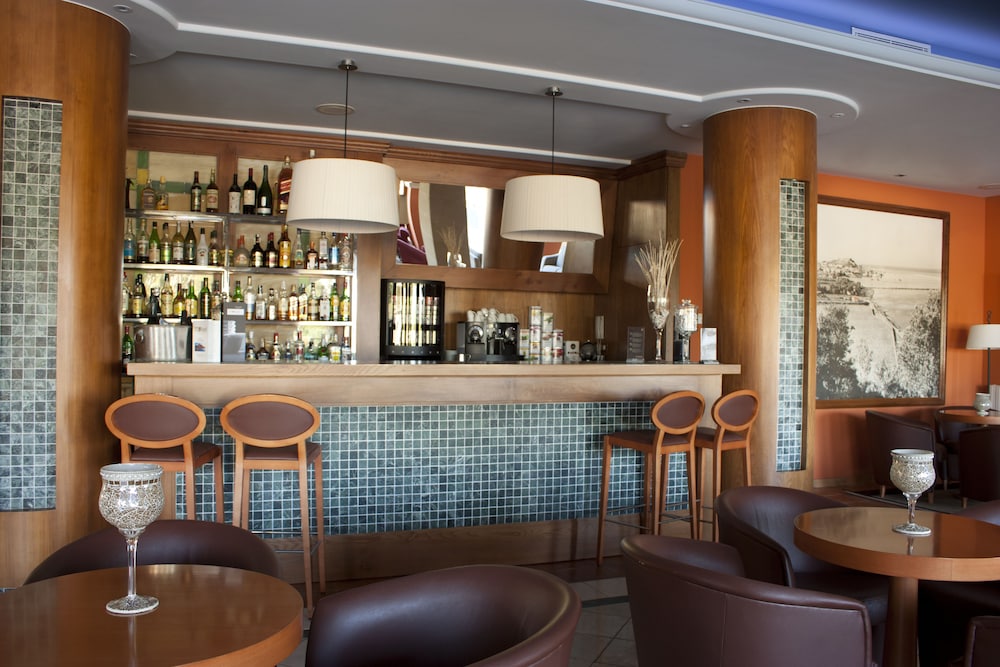 Mr Hotel Les Rotes 50/67