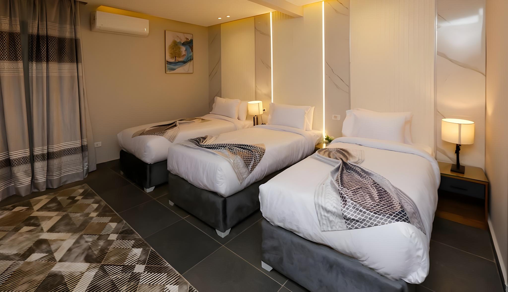 Superior, Triple, 3 Beds, Pyramids View, Balcony