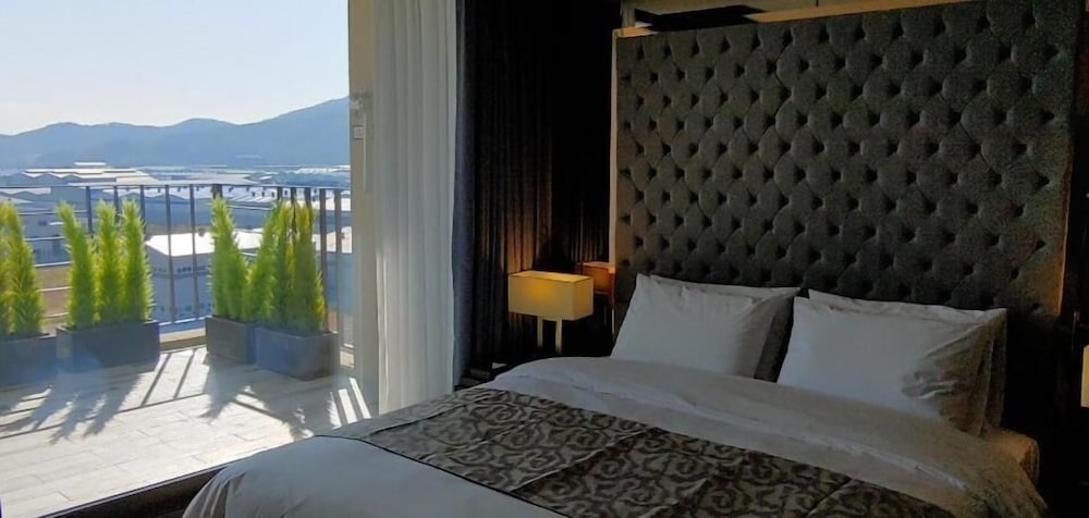 Best Louis Hamilton Hotel West Busan 10/38