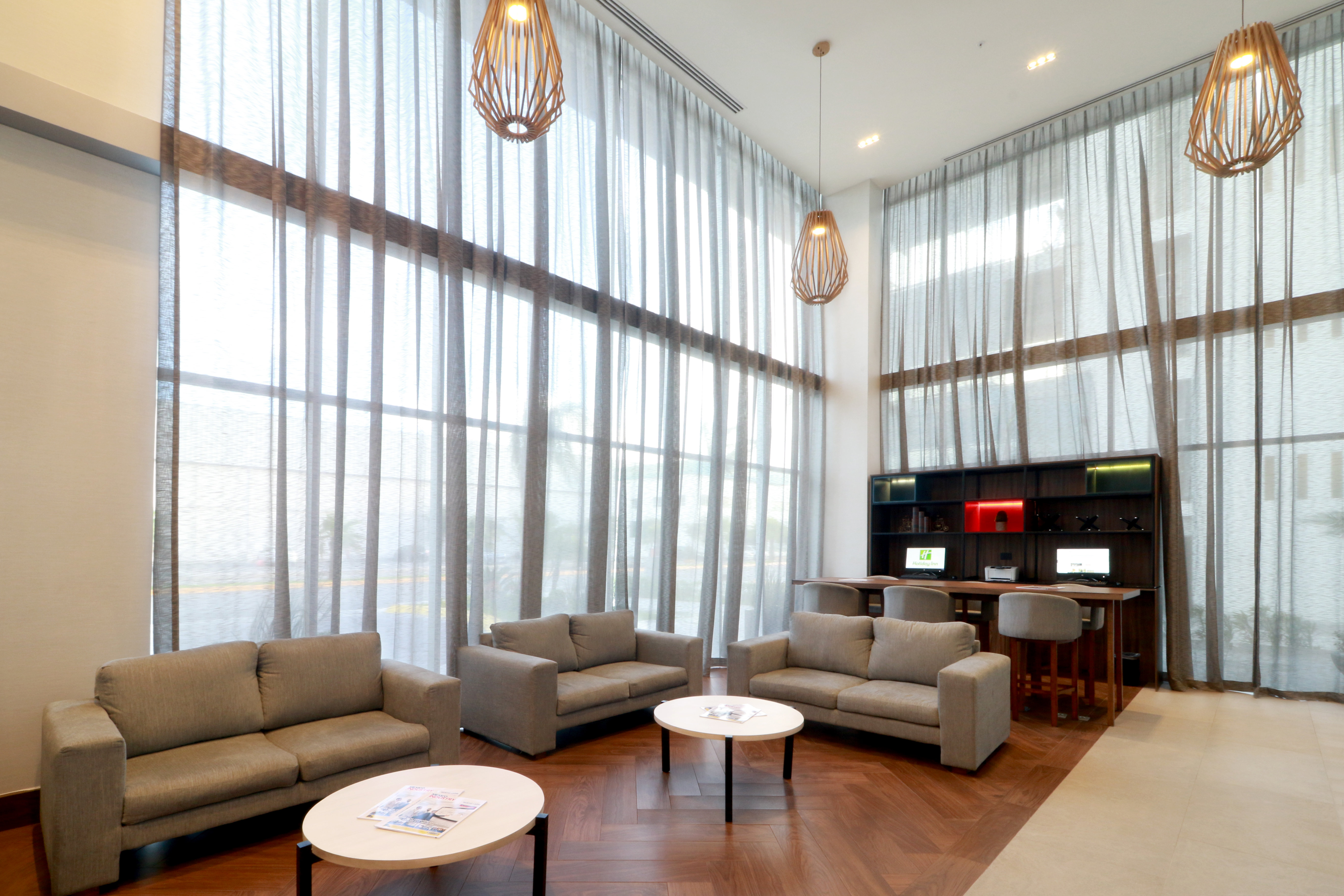 Holiday Inn And Suites Monterrey Apodaca Zona Airport 44/77