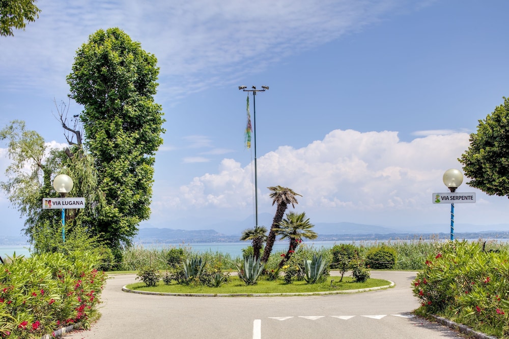 Residence Villaggio Tiglio 25/32