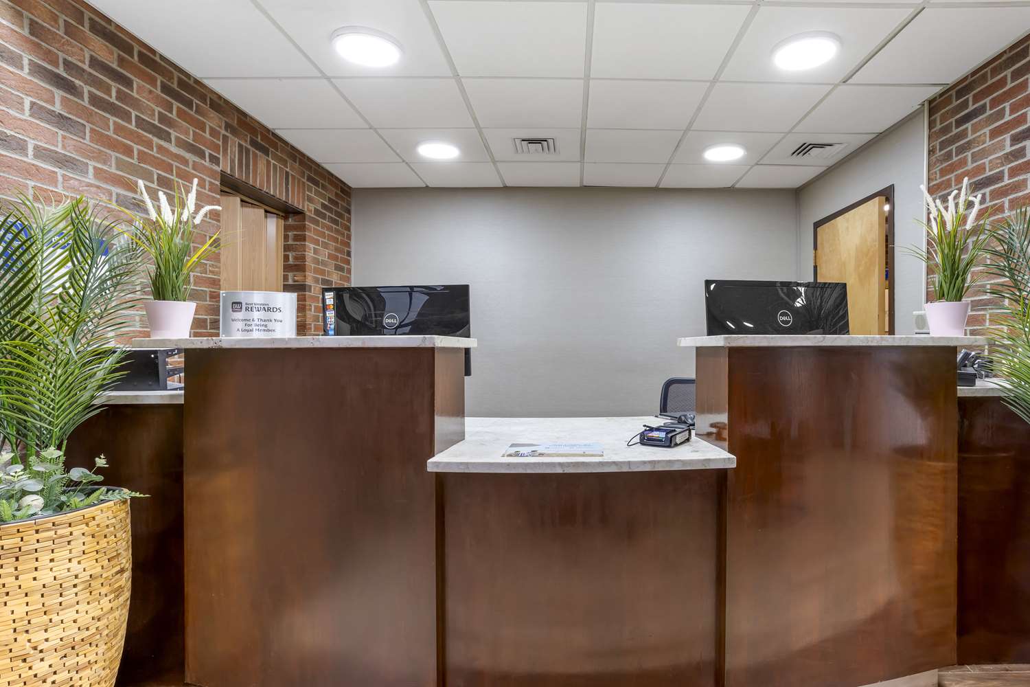 Best Western Danbury/Bethel 4/15