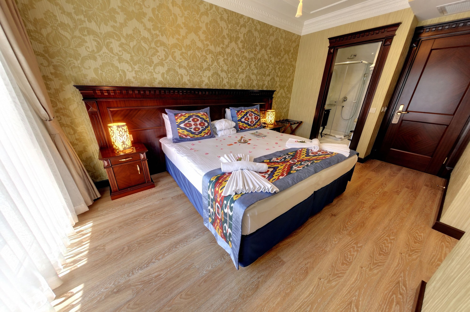 Suite, Sea View, Corner