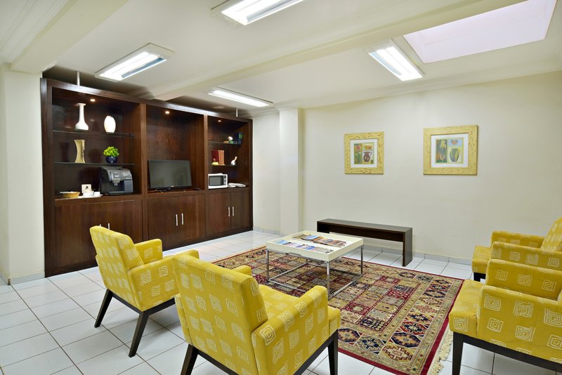 Plaza Inn Flat Araxa 7/32