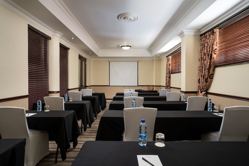 PREMIER HOTEL PRETORIA 67/72