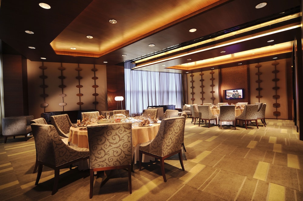 New World Wuhan Hotel 57/70