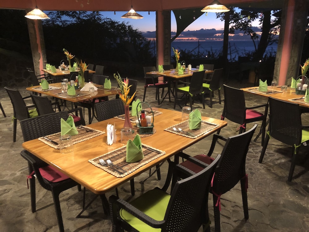 Tamarind Tree Hotel and Restaurant 21/50