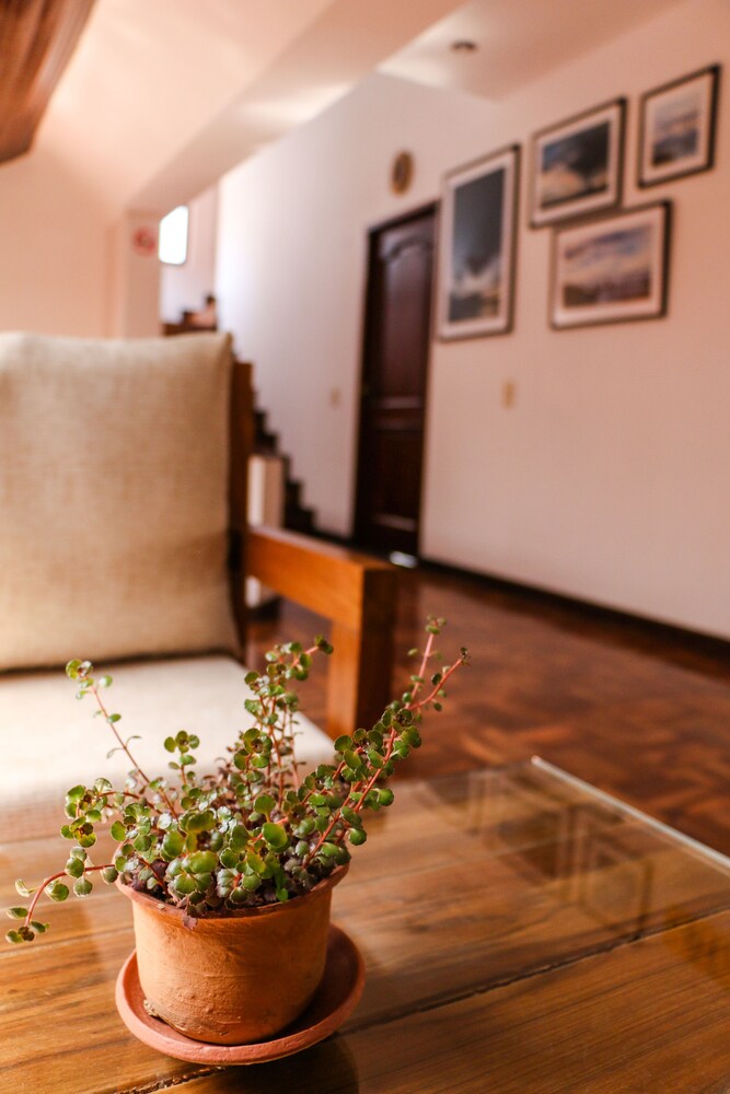Qhini Hotel Boutique 44/59
