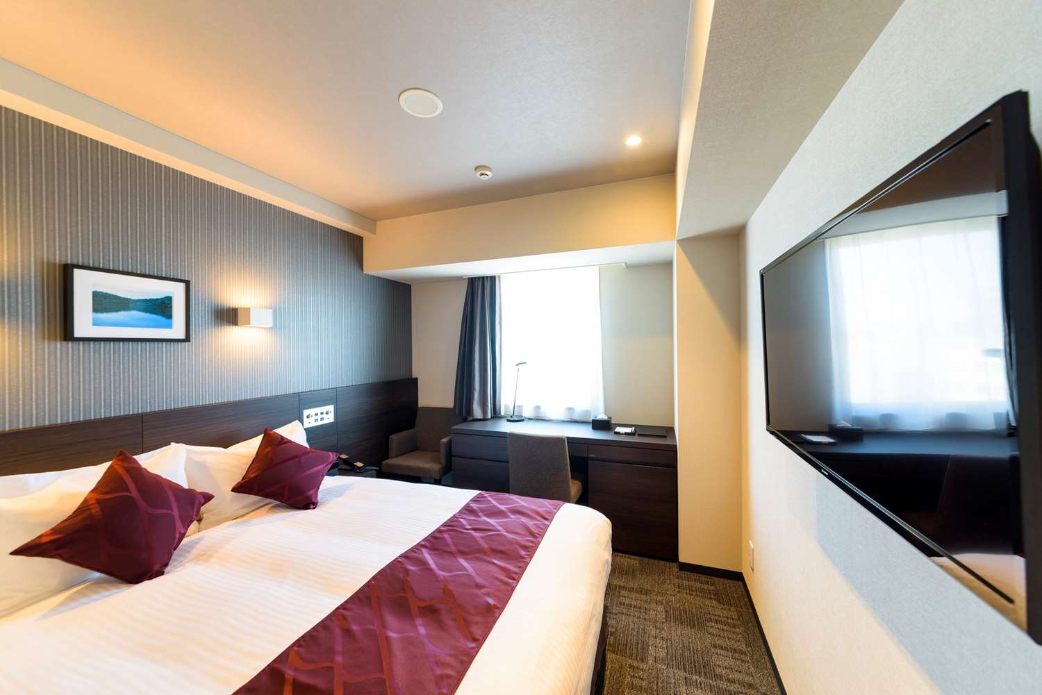 Superior, Queen Bed