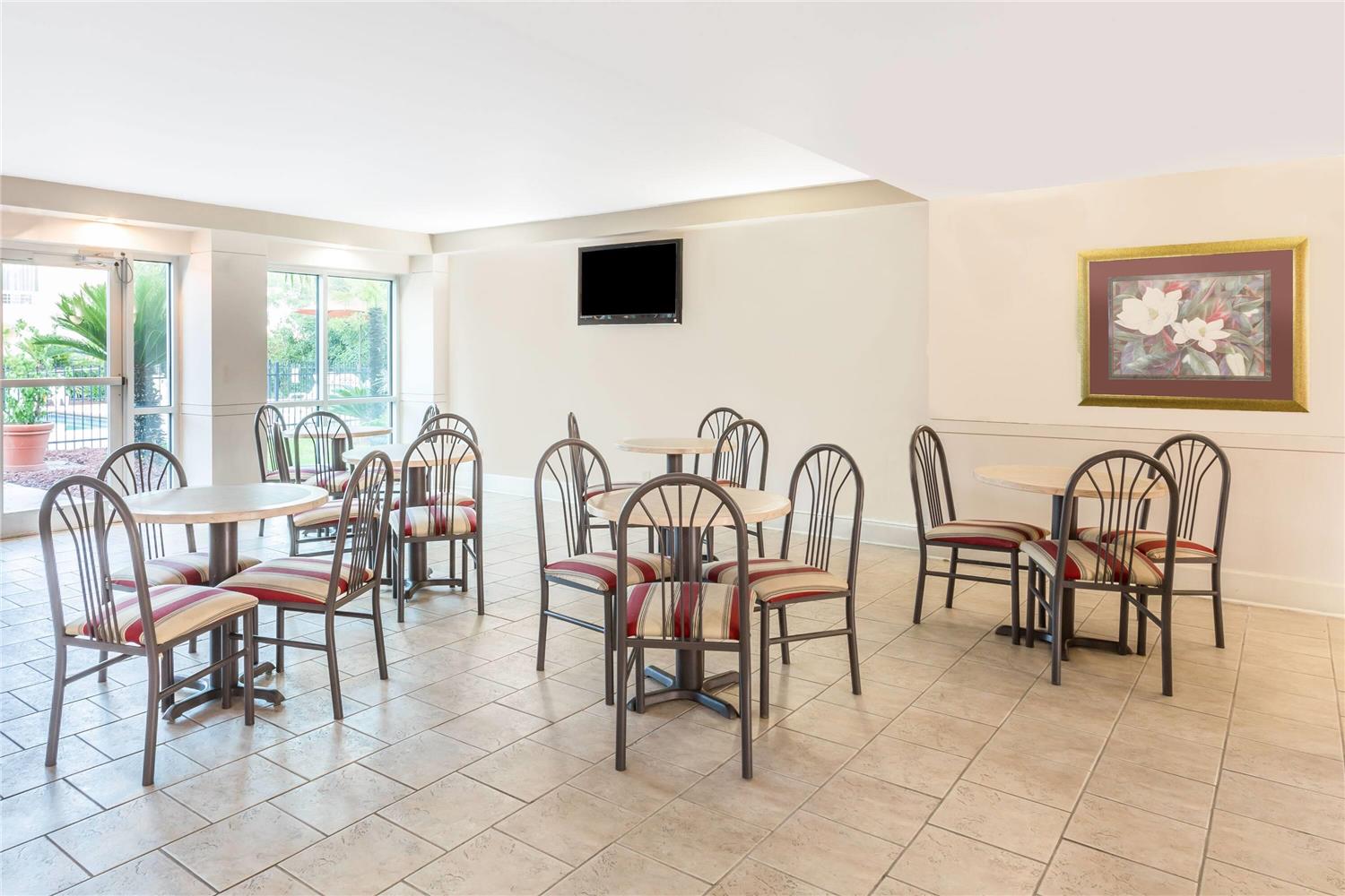 Ramada By Wyndham Luling 6/13