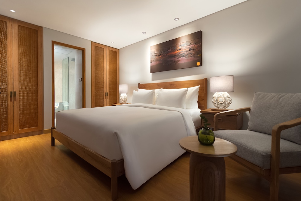 Beachwalk Residence 5/50