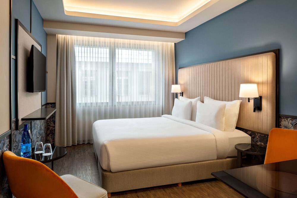 Zeus Essence Athens Central, Trademark Collection by Wyndham 22/63