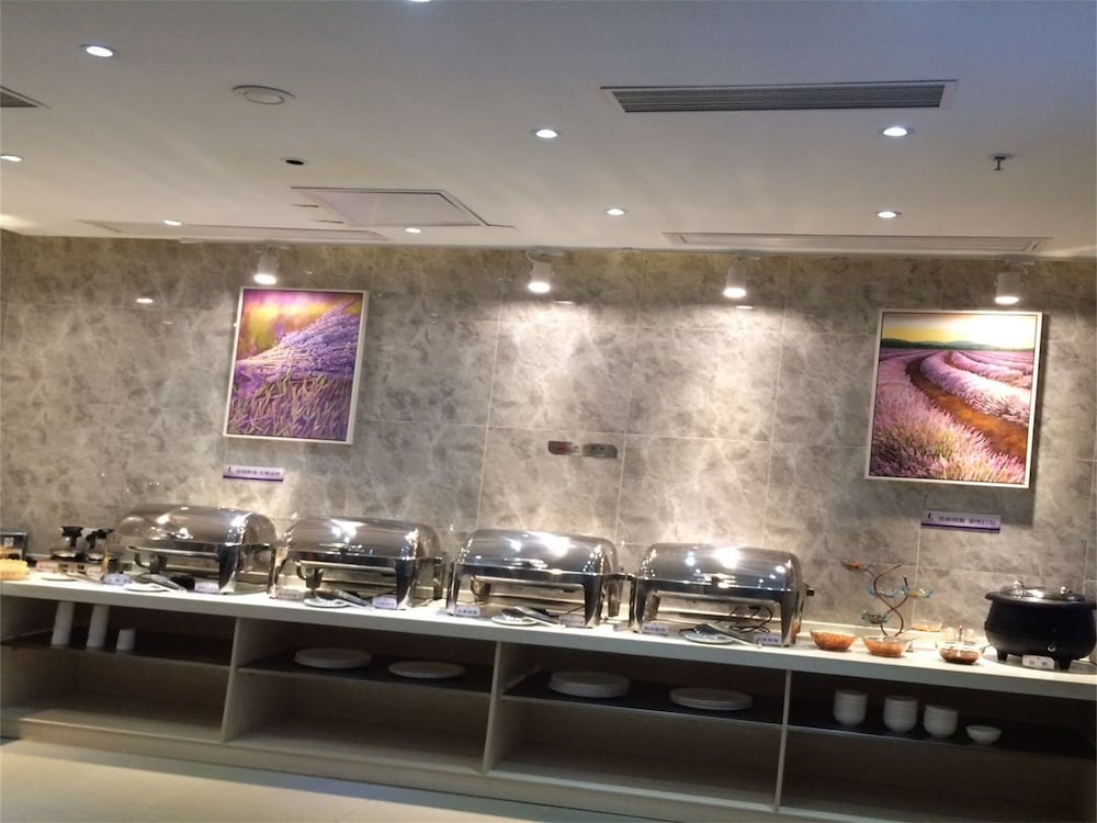 Lavande Hotel (Guangzhou Tianhe Park Yuancun Metro Station) 4/38