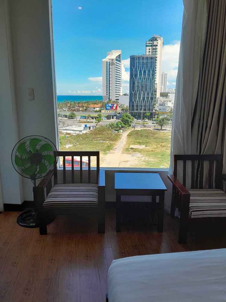 Dragon Sea Hotel 38/50