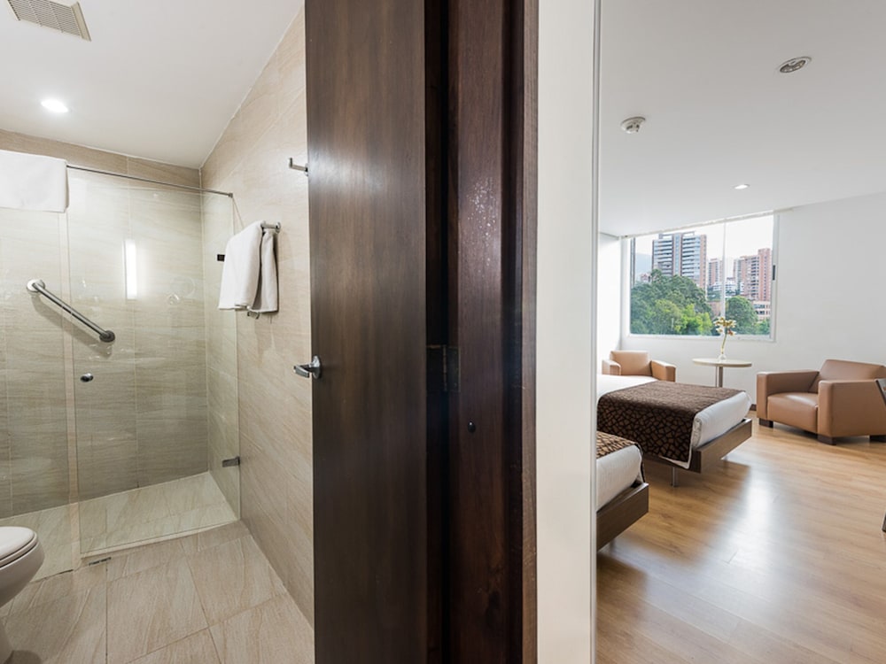 Hotel Poblado Alejandria 20/66