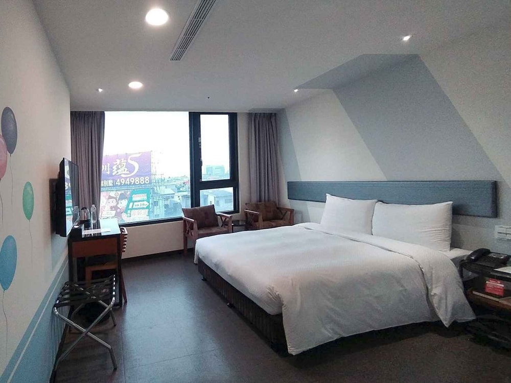 Hotel J 15/54