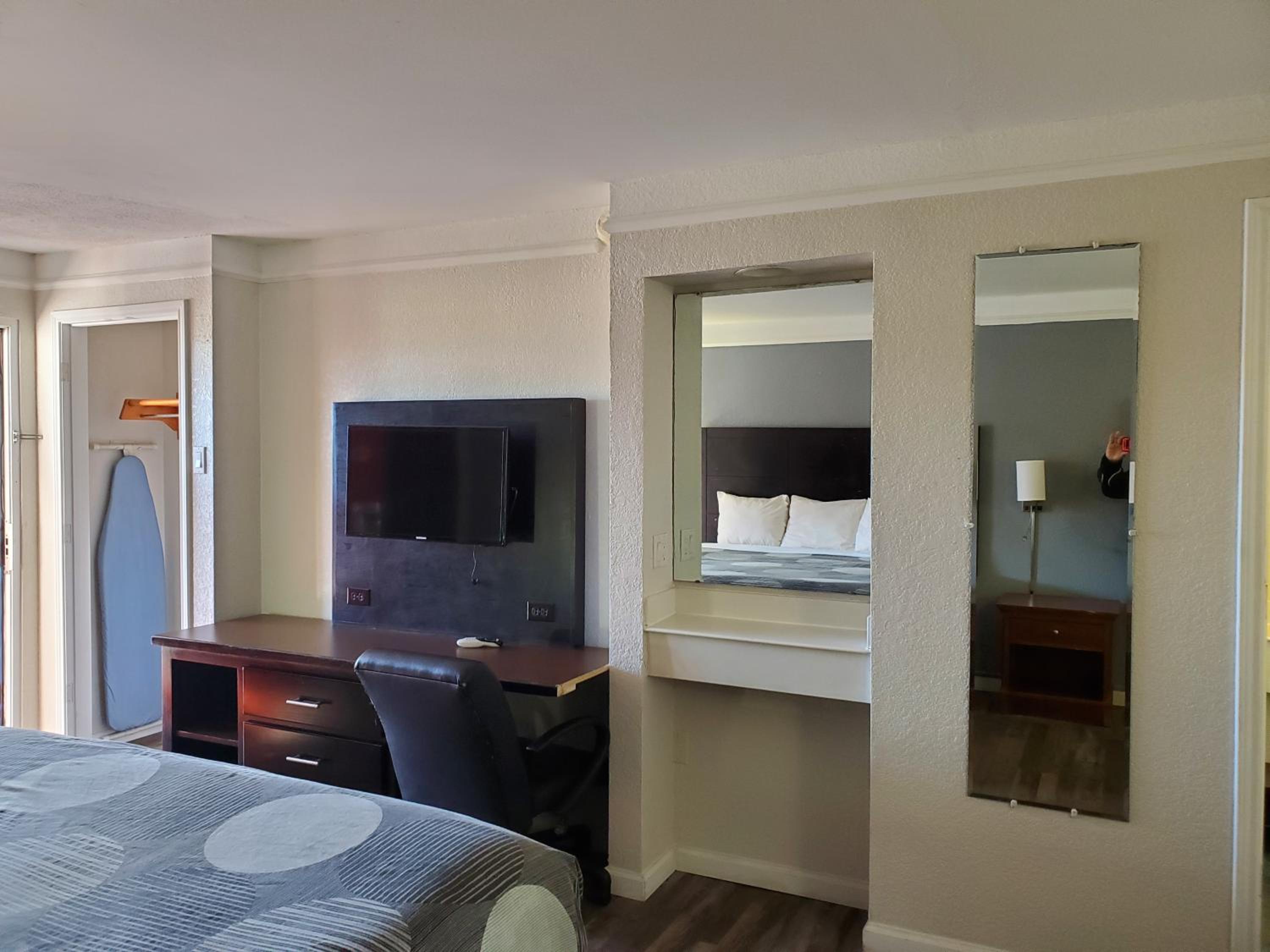 غرفة بسرير كينج، Relax Inn 3/10