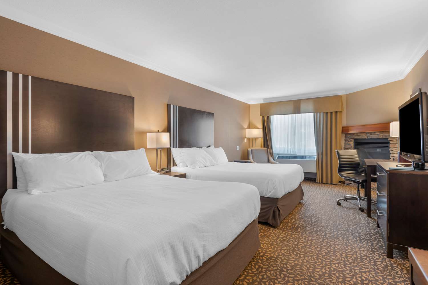 غرفة بسريرين كوين يُسمح فيها بالحيوانات الأليفة، Best Western Plus Fernie Mountain Lodge 3/4