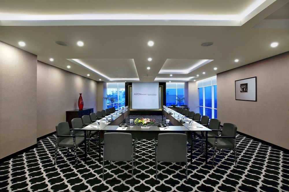 Aston Priority Simatupang Hotel and Conference Center 65/72