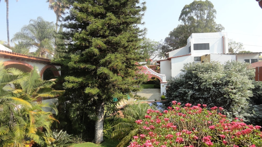 Hotel Vista Hermosa 64/66