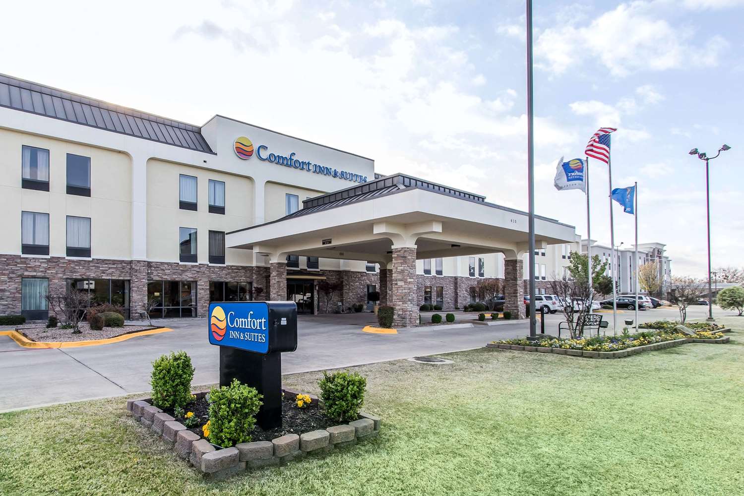 Ardmore Inn & Suites 18/19
