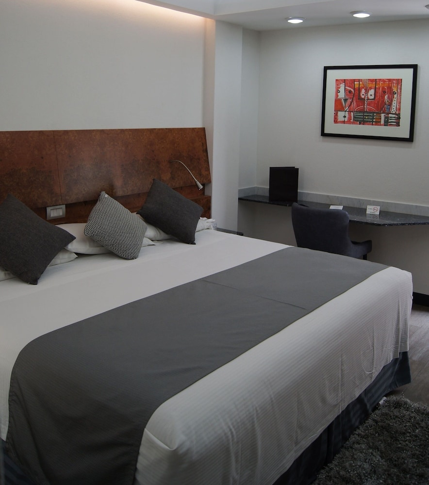 Hotel Roosevelt 6/39