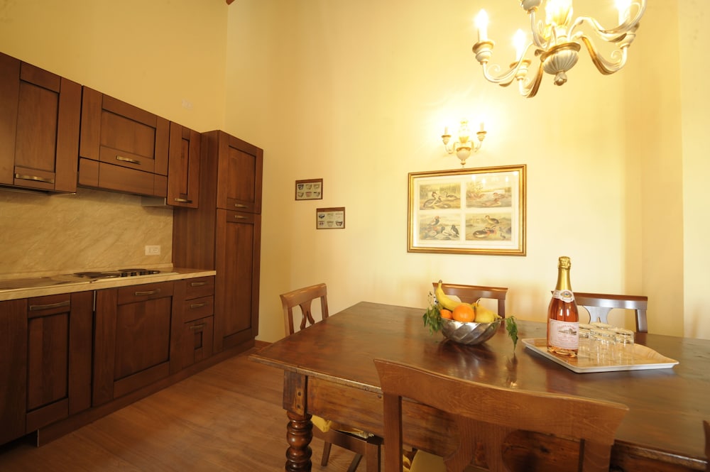 Relais Corte Paradiso 54/76