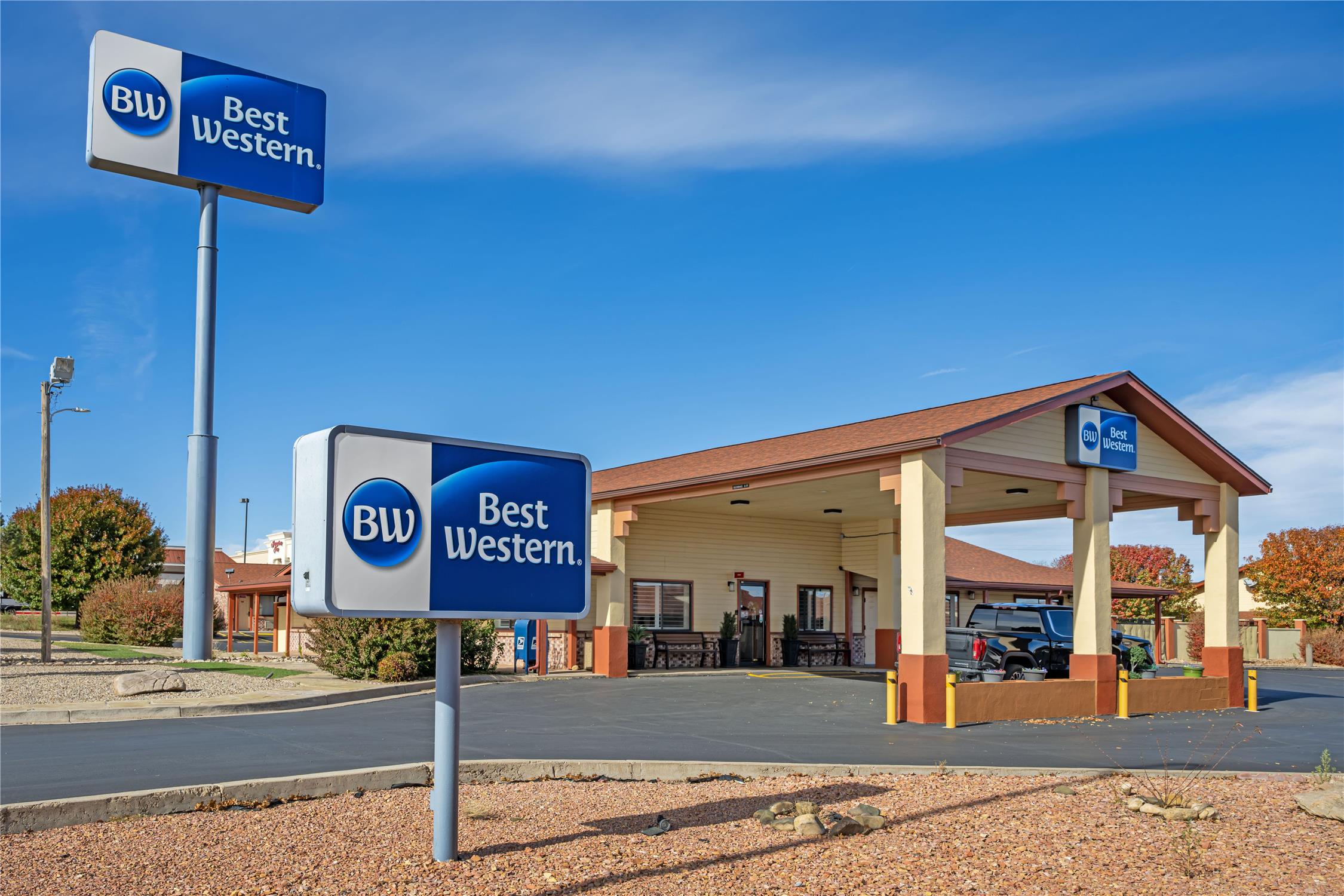 Best Western Santa Rosa Inn 17/19
