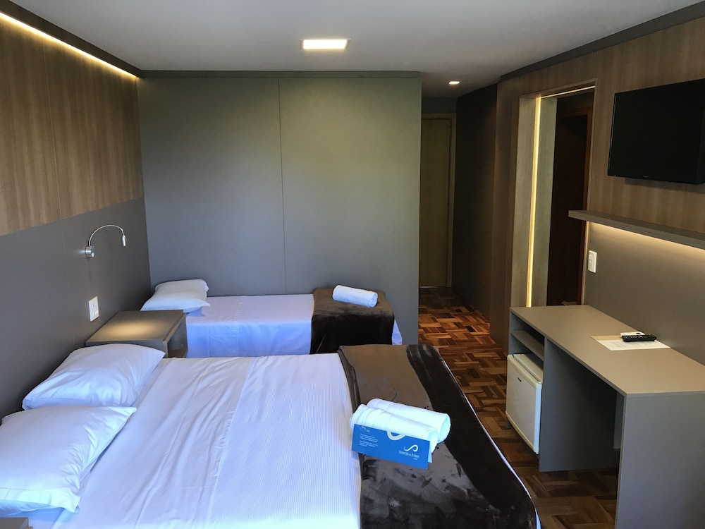 SUITE, QUADRUPLE
