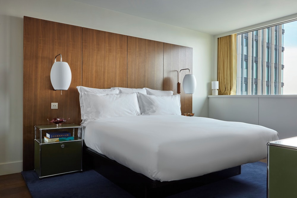 Mid Century, Suite, Cabin, King Bed