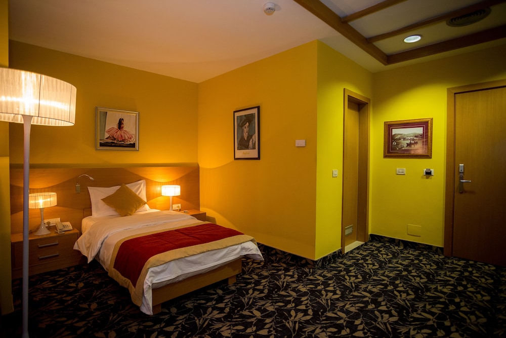 Hotel Colosseo 5/50