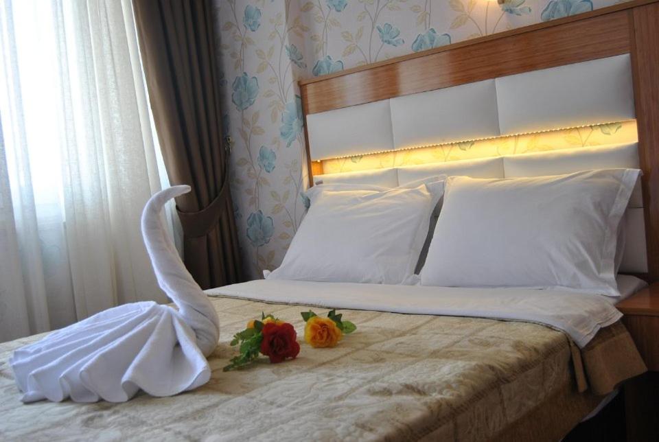 Economy, Double and Twin Beds