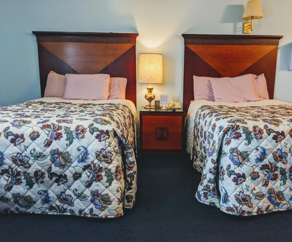 Executive Inn 17/33