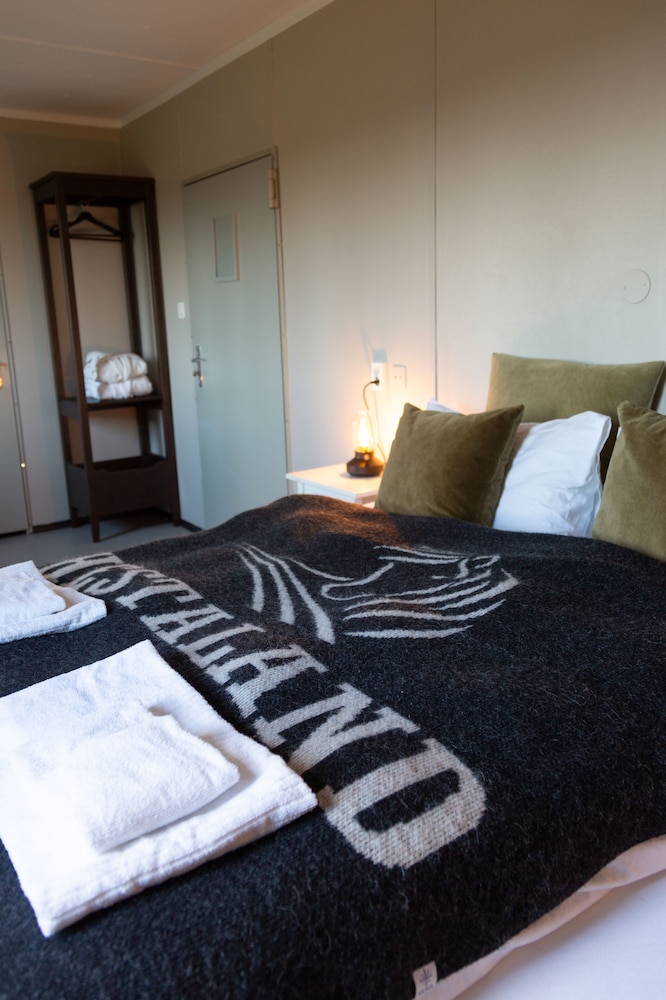 Hestaland Guesthouse Horse Farm Stay 25/50