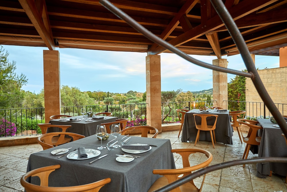 Pula Suites Boutique Resort 79/97