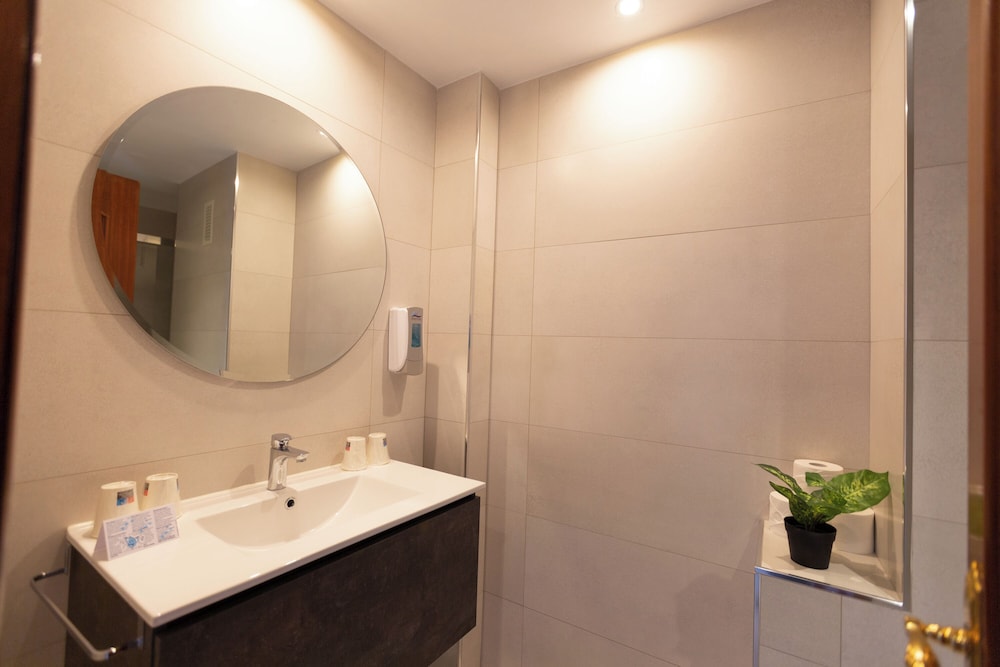 Hotel Mediterraneo 44/50