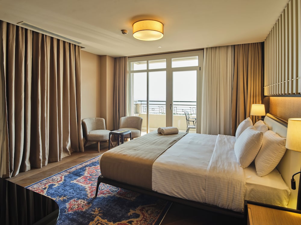 Four G Hotel 35/50