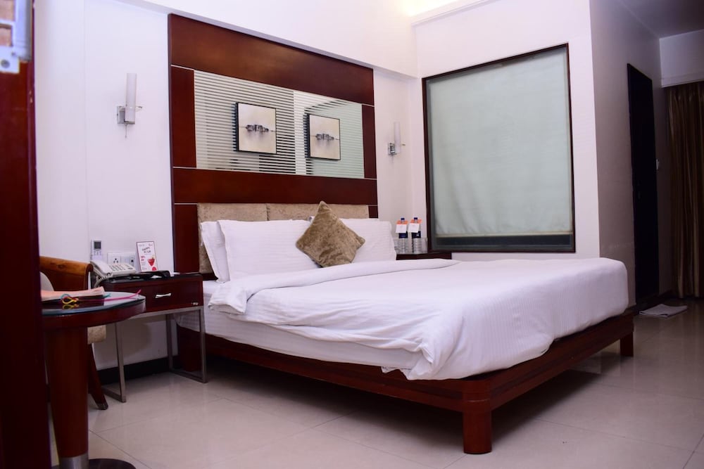 Kyriad Hotel Indore by OTHPL 25/61